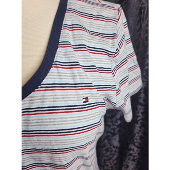 Tommy Hilfiger | Vintage Striped V Neck - Picture 2 of 4